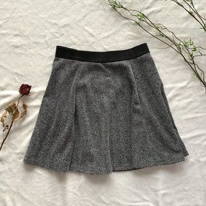 H&M Divided Black & White Skater Skirt Small